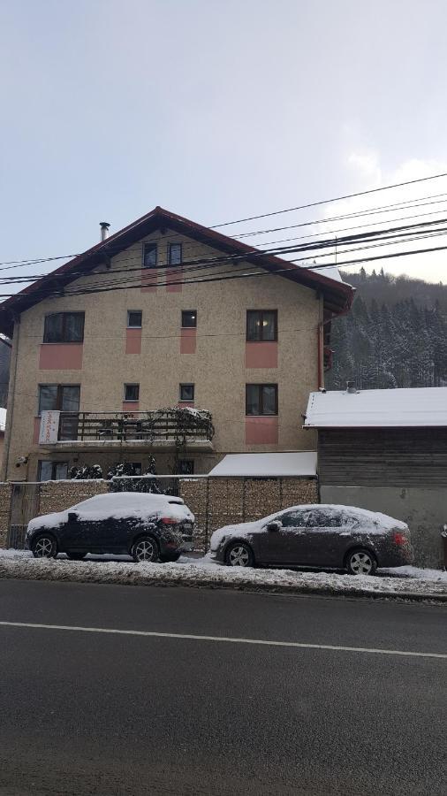 Casa Ryana Sinaia Hotel ภายนอก รูปภาพ